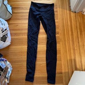 Black Lululemon Wunder Unders!!!